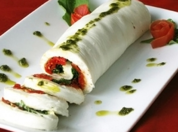 Rocambole de Mussarela de Búfala Rocambole de Mussarela de Búfala