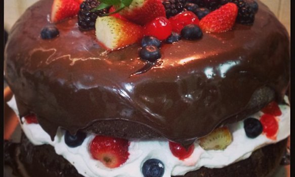 Naked Cake De Chocolate Frutas Vermelhas Receitas Cybercook