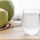 Saudável e hidratado no verão: 10 receitas com água de coco!