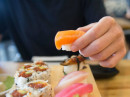 Como comer sushi corretamente