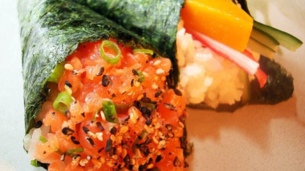 Como fazer Temaki totalmente gostoso e 100% caseiro Como fazer Temaki totalmente gostoso e 100% caseiro