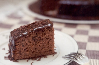bolo de chocolate simples