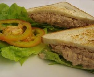 Sanduíche Tuna Fish da Família Burger
