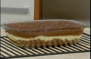 Torta Cremosa de Chocolate Branco e Meio-Amargo