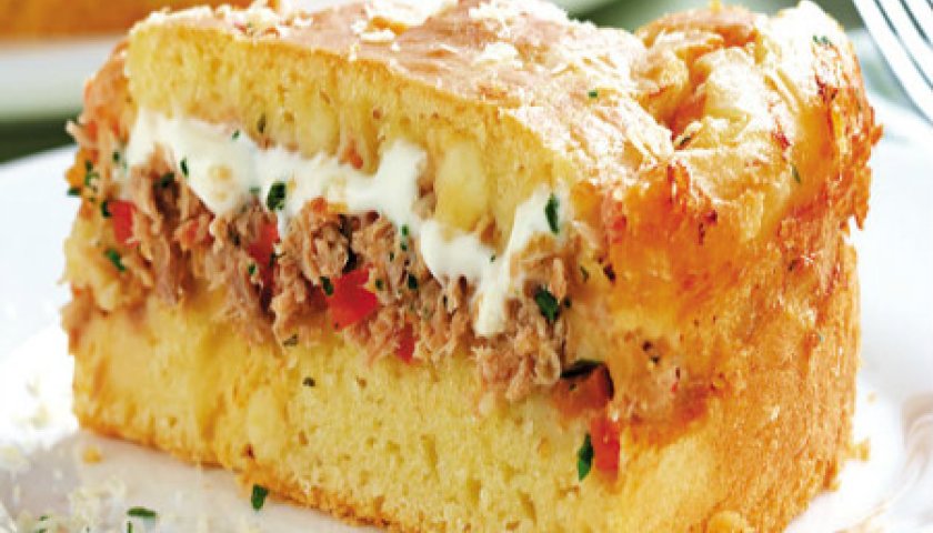 Empadão de Atum e Queijo Empadão de Atum e Queijo