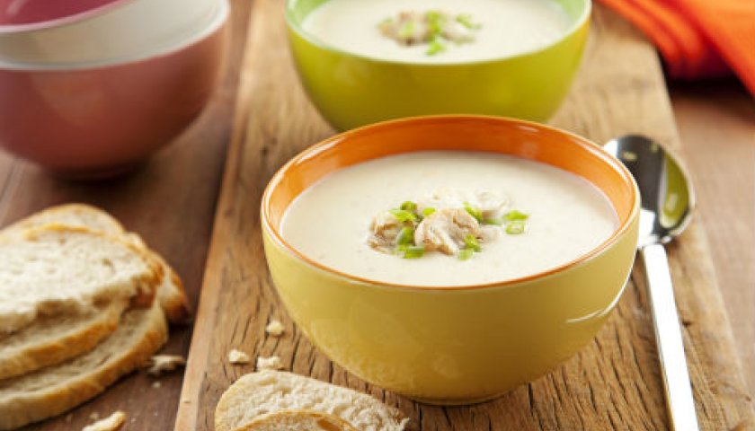 Sopa de Creme de Queijo com Legumes Sopa de Creme de Queijo com Legumes