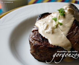 Medalhão com Molho Gorgonzola