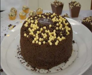 Bolo Brigadeiro Crocante