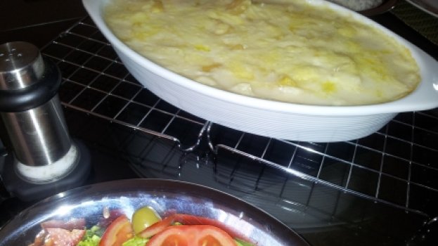 Frango Com Batata E Mandioca Ao Molho De Queijo