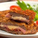 Bife à Milanesa com Queijo e Tomate