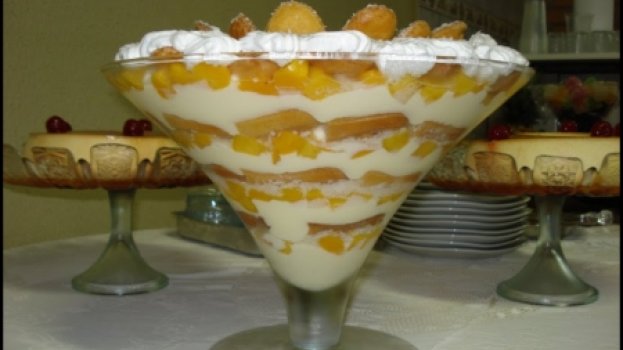 Receita de Pavê de Pêssego com Bolacha Champagne | Cybe...