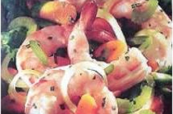 Salada mediterranea de camarão