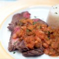 Bifes com pimentões