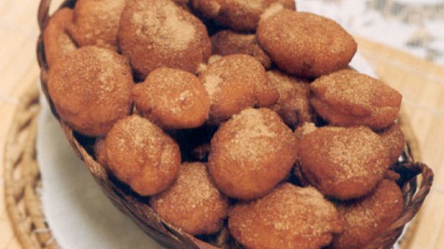 Bolinho de banana fácil Bolinho de banana fácil