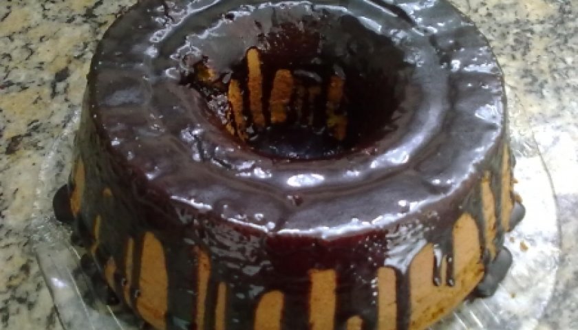 Bolo de cenoura com brigadeiro Bolo de cenoura com brigadeiro