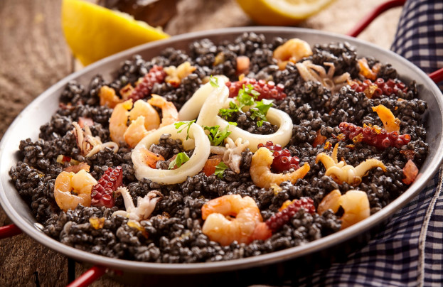 Paella de Arroz Preto