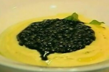 Creme de Mandioquinha com Caviar de Sagu