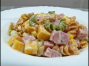 Salada de Macarrão com Presunto e Mussarela