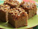 Bolo de Banana com Iogurte e Granola