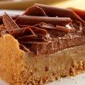 Torta de amendoim e chocolate