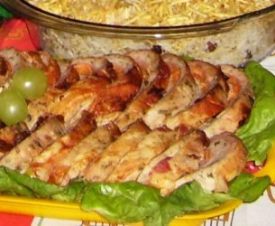 Rocambole de Frango com Azeitonas e Peito de Peru