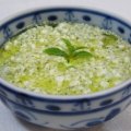 Dip de Queijo Cottage e Pesto de Manjericão