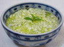 Dip de Queijo Cottage e Pesto de Manjericão