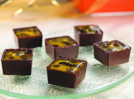 Bombom aberto de maracujá Bombom aberto de maracujá