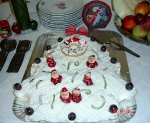 Bolo de Natal com Chantilly e Pêssego