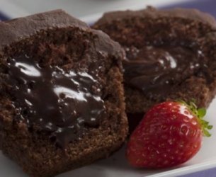 Cupcake com recheio cremoso de chocolate