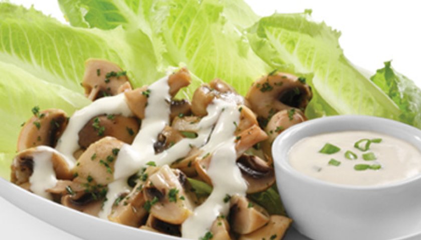 Salada de alface com champignon