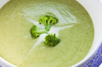 Sopa Creme de Mandioquinha com Brócolis