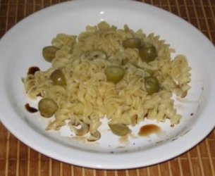 Macarrão com Azeitona