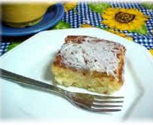 Bolo de Coco Cremoso