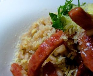 Risoto de linguiça e tomate-cereja
