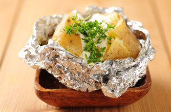 Baked Potatoes com Molho de Provolone