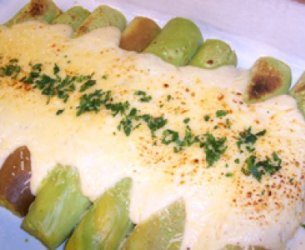 Rolinho de Panqueca com Cenoura e Espinafre