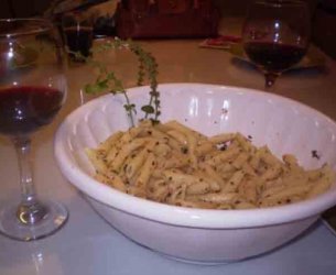 Penne ao Pesto de Manjericão