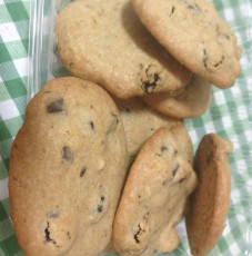 Cookie Americano com Chocolate e Uva Passa