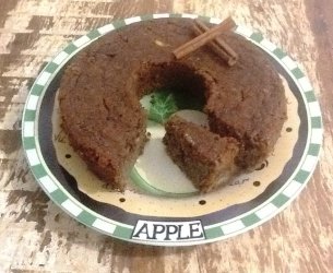Bolo de Maçã com Aveia Bolo de Maçã com Aveia