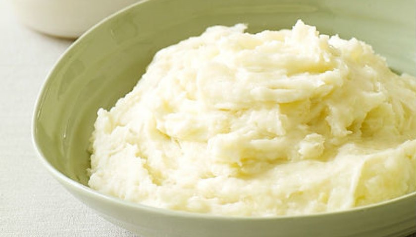 Purê de mandioca Purê de mandioca