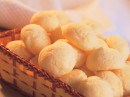 Como Fazer Pão de Queijo