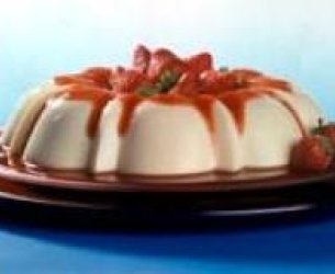 Flan de Côco com Calda de Goiaba