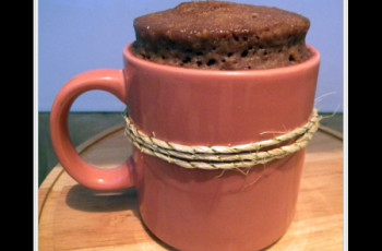 Bolo de Caneca de Chocolate tradicional (cupcake)