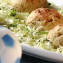 Almôndegas de frango com salada de alface Almôndegas de frango com salada de alface