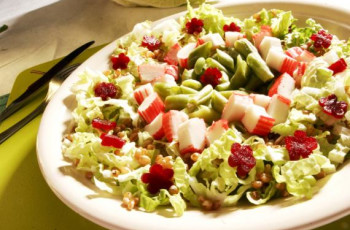 Salada de Kani, Trigo e Legumes