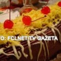 pão de mel com sorvete