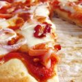 Pizza de Mussarela com Bacon
