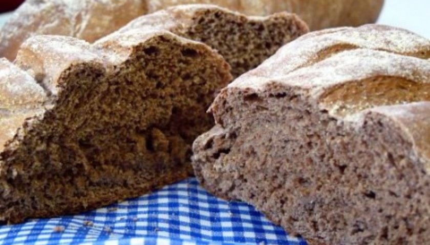 Pão Negro Australiano