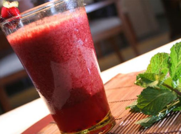 Suco de Cenoura com Beterraba Suco de Cenoura com Beterraba